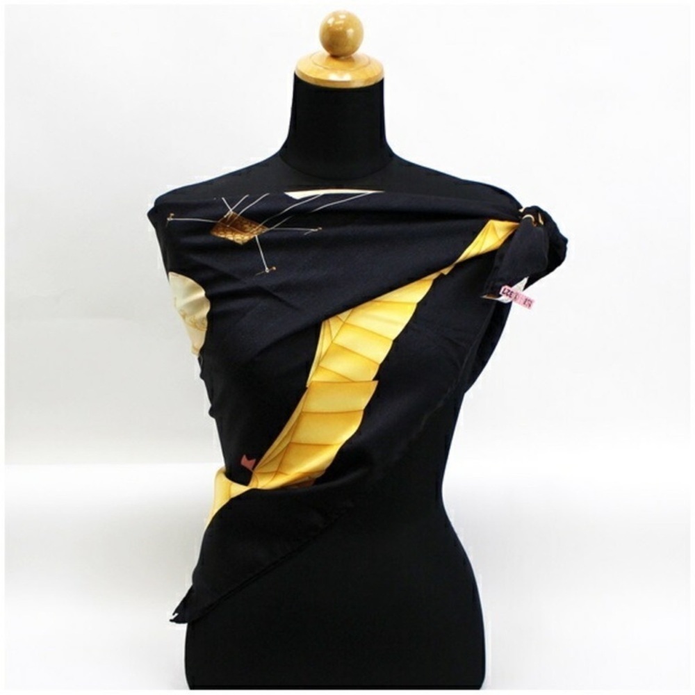 Bulgari Hot Air Balloon Scarf - Picture 13 of 15
